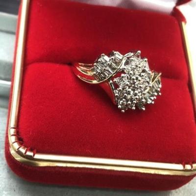 Gold ring 14 k size 9 9.2 g