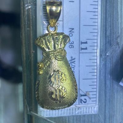 Gold medalion 10 k