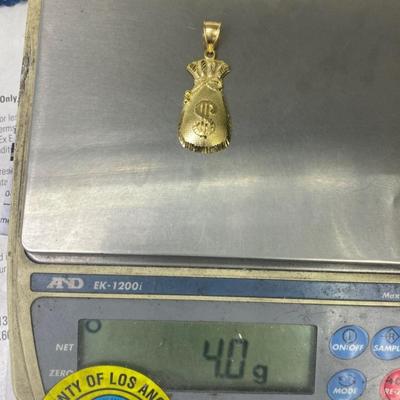 Gold medalion 10 k