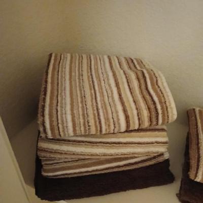 4 large brown bath towels washcloths and hand towels Simply soft & Elegant Home