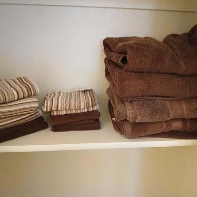 4 large brown bath towels washcloths and hand towels Simply soft & Elegant Home