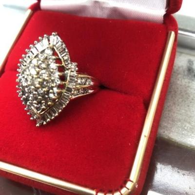 Ring gold and diamonds 2.5 ctw size 8 14 k