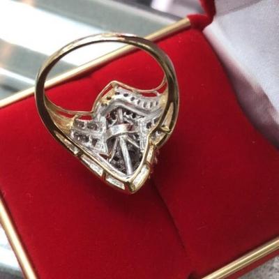 Ring gold and diamonds 2.5 ctw size 8 14 k