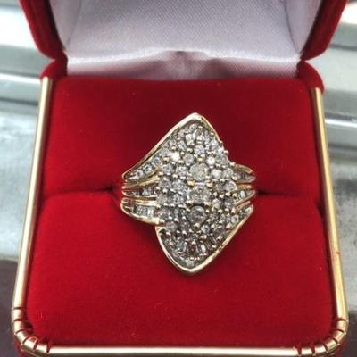 Ring gold and diamonds 2.5 ctw size 8 14 k