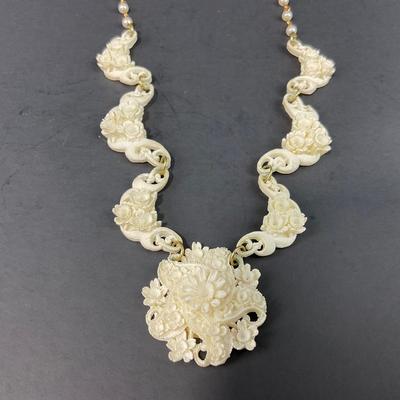 -40- JEWELRY | Celluloid Pieces & Shell Brooch