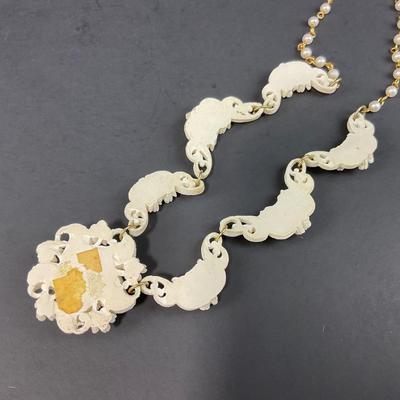 -40- JEWELRY | Celluloid Pieces & Shell Brooch