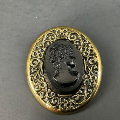 -45- JEWELRY | Assorted Cameo Pieces