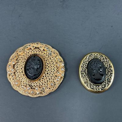 -45- JEWELRY | Assorted Cameo Pieces
