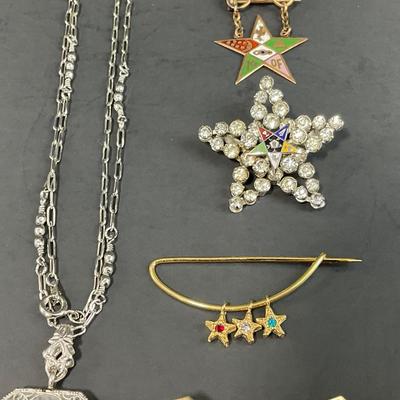 -51- JEWELRY | Assorted Masonic Pieces