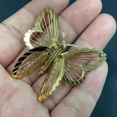 -53- BROOCHES | Assorted Monet Pieces