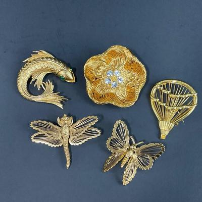 -53- BROOCHES | Assorted Monet Pieces