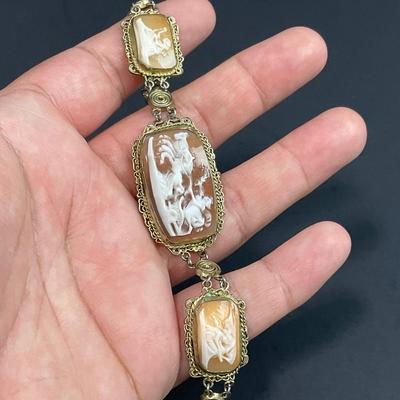 -56- JEWELRY | Antique Silver Shell Cameo Bracelet