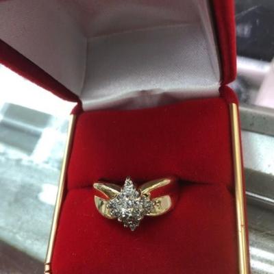 Gold and diamond ring size 7 14 k