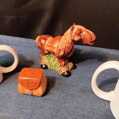 PEWTER PLATE W/WORDS, HORSE W/SALT & PEPPER SADDLE BAG SHAKERS AND 2 MUGS