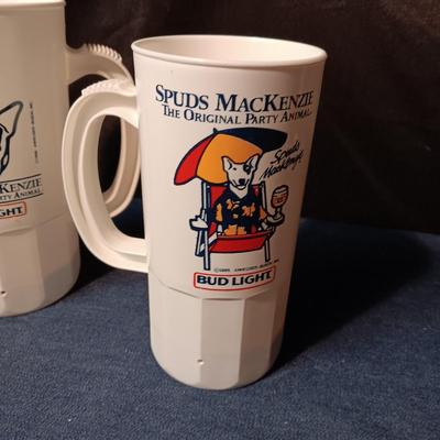 4 PLASTIC (1 GLOW IN THE DARK) SPUDS MACKENZIE CUPS