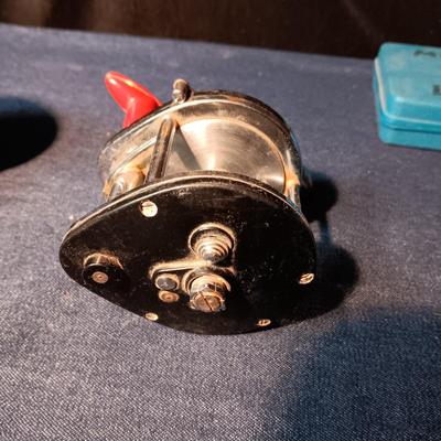 HERCULES 700 & 112D TRUE TEMPER REELS