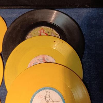 CHILDREN'S VINTAGE 45's RECORDS