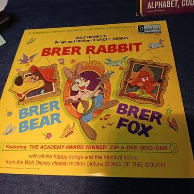 CHILDREN'S VINYL RECORD ALBUMS