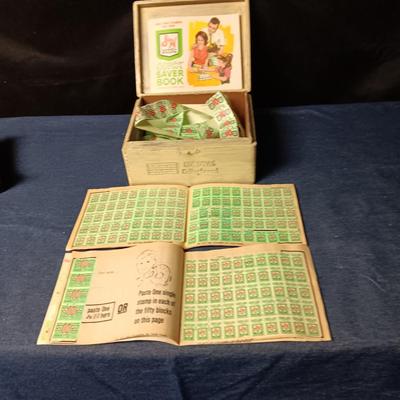 SEVERAL BOOKS AND SINGLE S & H GREEN STAMPS IN A WOODEN CIGAR BOX