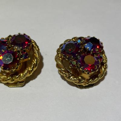 3-Vintage Pair of Clip-on Fashion Earrings in Very Good Preowned Condition.