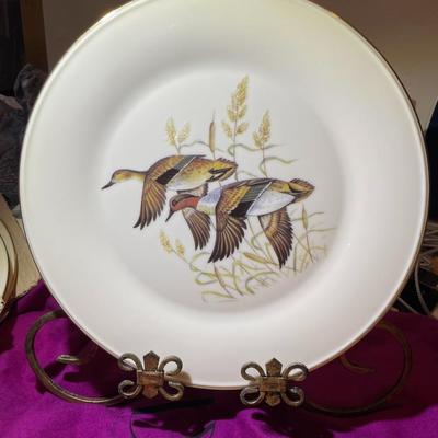 Vintage Lenox Special Edition Ducks in Flight 10.5" Dinner Plate in Excellent Condition. (Plate #4).
