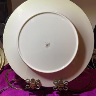 Vintage Lenox Special Edition Ducks in Flight 10.5" Dinner Plate in Excellent Condition. (Plate #3).