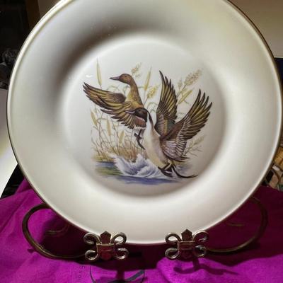 Vintage Lenox Special Edition Ducks in Flight 10.5" Dinner Plate in Excellent Condition. (Plate #1).