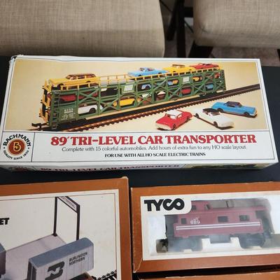 Ho Scale Train Lot Tyco Bachmann Cars Crossing Sound Box Car