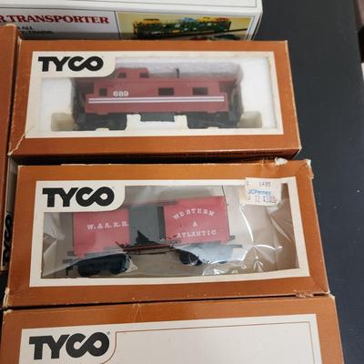 Ho Scale Train Lot Tyco Bachmann Cars Crossing Sound Box Car
