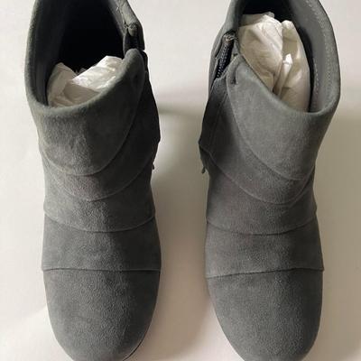Brand New Dark Grey Suede Ankle Boots by Aerosoles, Size 6.5