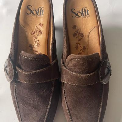 Brand New Sofft Chocolate Brown Suede Pump Loafers (Size 6)