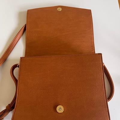 Beyond the Bag Co Beige Leather Cross Body Bag - Like New condition