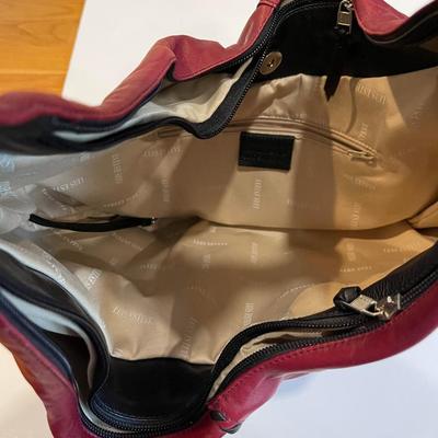 Luis Esteve Crimson Leather Shoulder bag