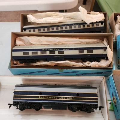 Lot of 12 Athearn HO Gauge Trains Cars B&O Baltimore Ohio Santa Fe Pennsylvania Norfolk & Western