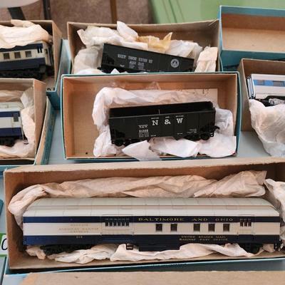 Lot of 12 Athearn HO Gauge Trains Cars B&O Baltimore Ohio Santa Fe Pennsylvania Norfolk & Western