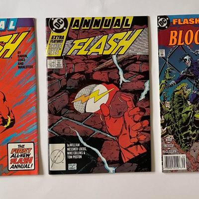 Comic Books: The Flash Vol 2 Annuals #1, #2, and #6 by DC Comics