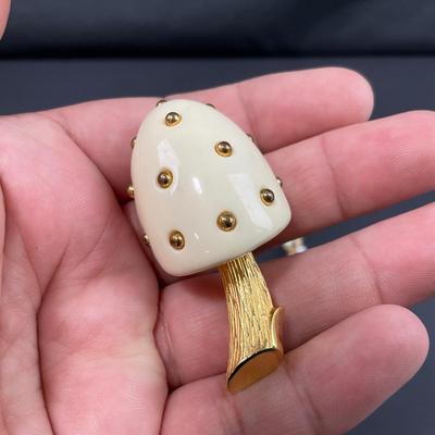 -67- JEWELRY | Trifari Necklace & Trifari Mushroom Pin