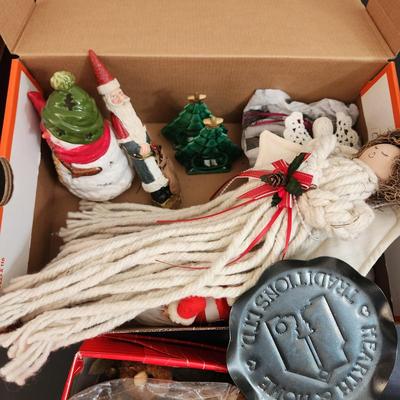 Large Tote filled with Holiday Christmas Decor