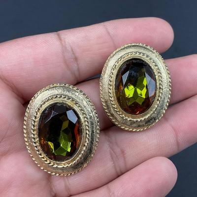 -76- JEWELRY | Topaz Gold Colored Brooch & Clip Earrings