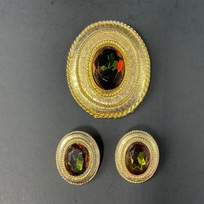-76- JEWELRY | Topaz Gold Colored Brooch & Clip Earrings