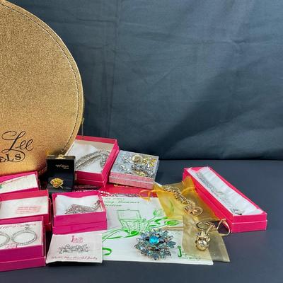 -80- JEWELRY | Assorted Judy Lee Travel Case & Jewelry