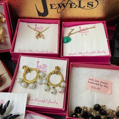-80- JEWELRY | Assorted Judy Lee Travel Case & Jewelry