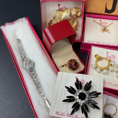 -80- JEWELRY | Assorted Judy Lee Travel Case & Jewelry