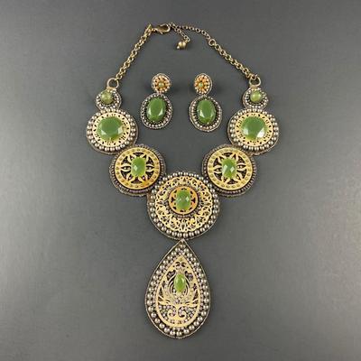 -89- COSTUME JEWELRY | Statement Necklaces & Earrings