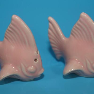 CERAMIC ARTS STUDIO 1942-1956- PINK WIDE TAIL FISH AND SALT & PEPPER SHAKERS