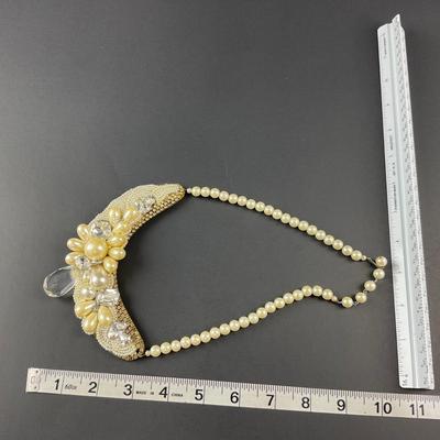 -93- COSTUME JEWELRY | Elegant Statement Necklaces