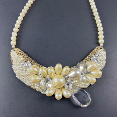 -93- COSTUME JEWELRY | Elegant Statement Necklaces