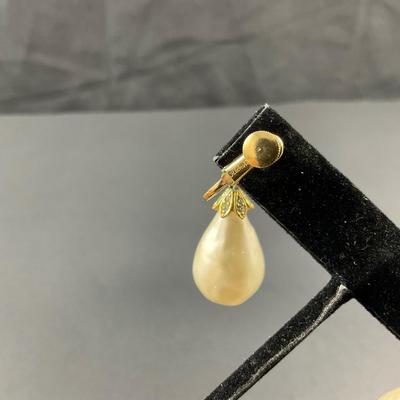 -95- COSTUME JEWELRY | Miscellaneous Assortment Of Earrings