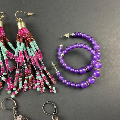 -97- COSTUME JEWELRY | Miscellaneous Assortment Of Earrings