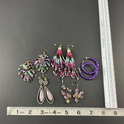 -97- COSTUME JEWELRY | Miscellaneous Assortment Of Earrings